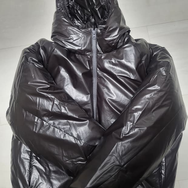 인사일런스 열감지 히트리액티브 패딩 판매합니다 L