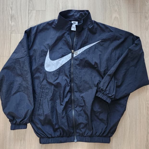 나이키 스우시 바람막이 블랙 L