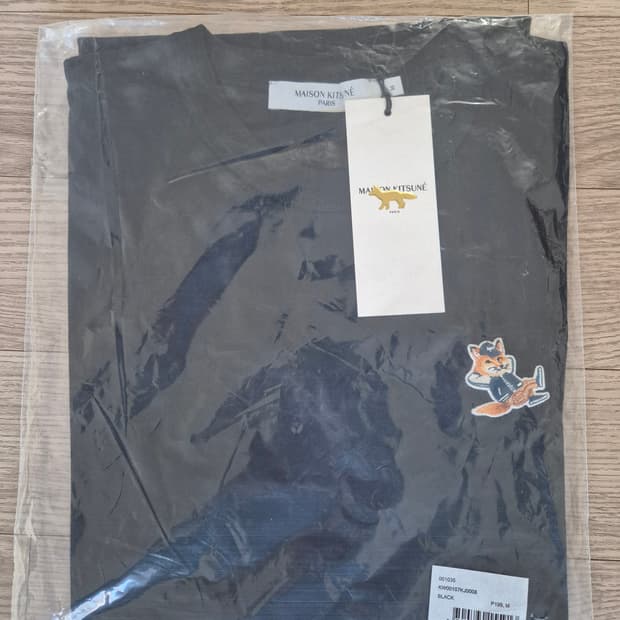 (새상품) 메종키츠네 블랙 반팔 티셔츠 M(95)