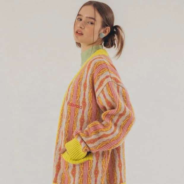 폴라로이드 가디건