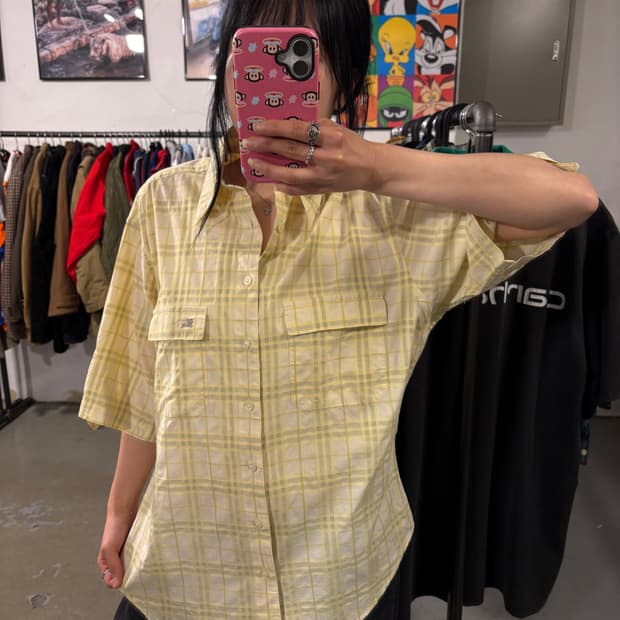 버버리 반팔셔츠