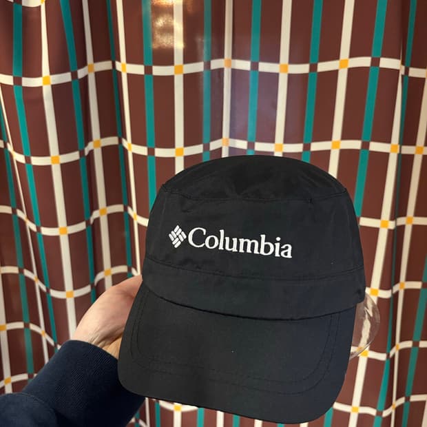 컬럼비아 블랙 볼캡