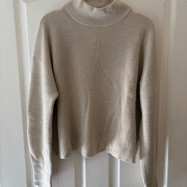 룰루레몬 스웨터 