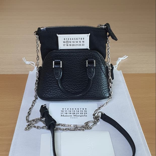 메종 마르지엘라 베이비 버킷백/크로스백 새상품급 정품(감정O)