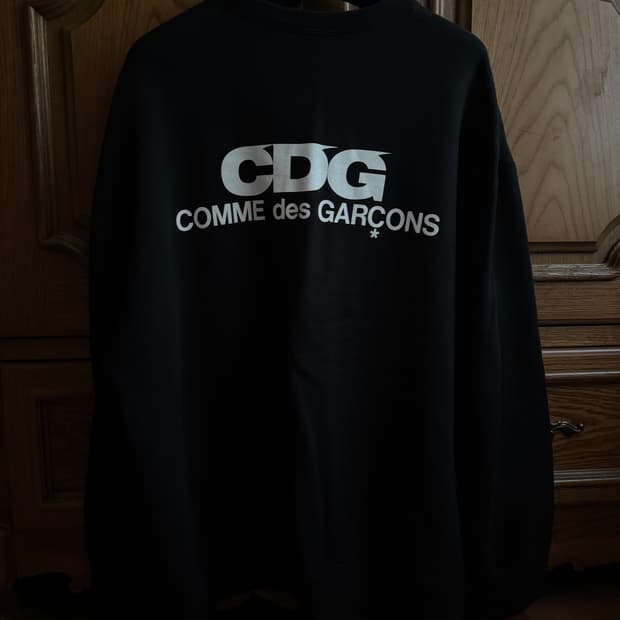 CDG 오버핏 맨투맨 