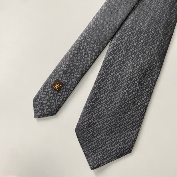 루이비통 (LOUIS VUITTON) 모노그램 정품 명품넥타이