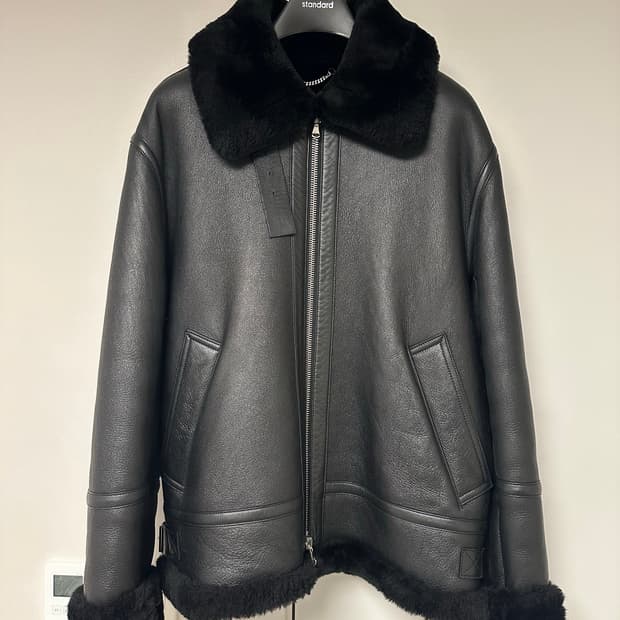 모마디자인 무스탕