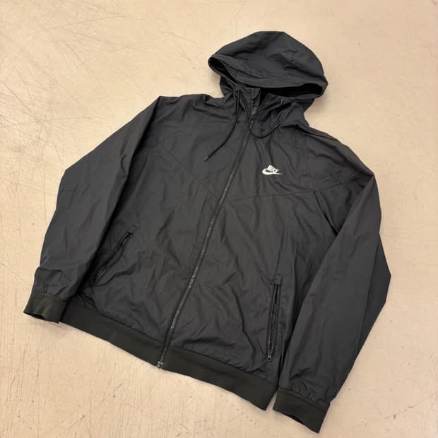 나이키 블랙 윈드러너 바람막이