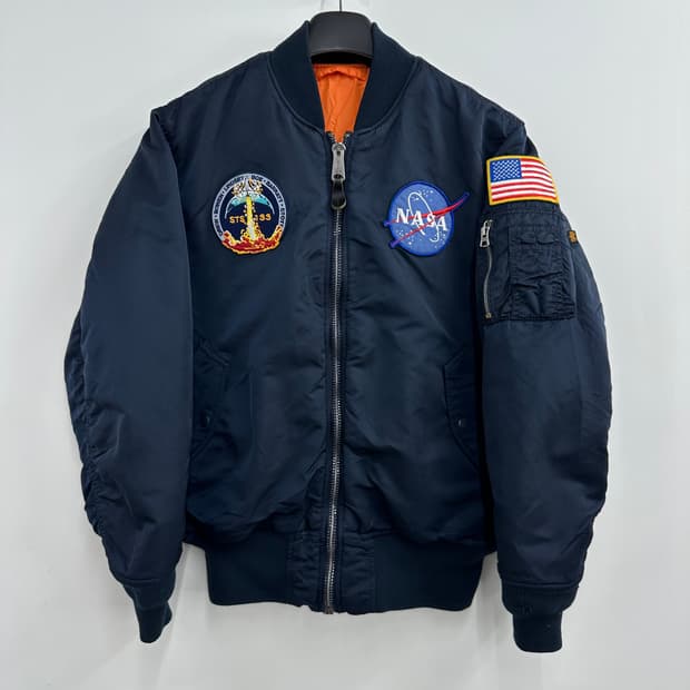 100 알파인더스트리 NASA 남자 MA-1 항공점퍼