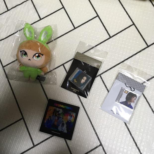 뉴진스 해린, 하니 굿즈 팝니다