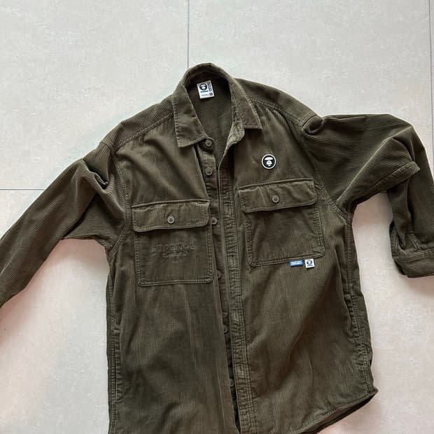 Aape 셔츠