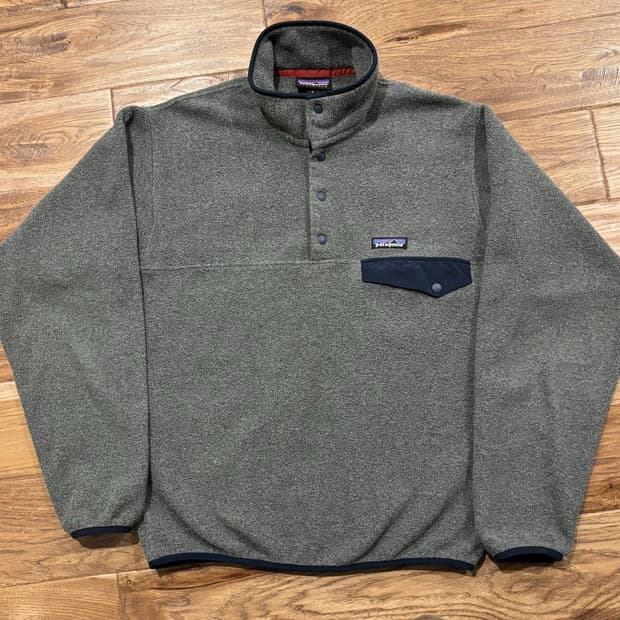 12FW 파타고니아 신칠라 스냅-T 플리스 그레이 네이비