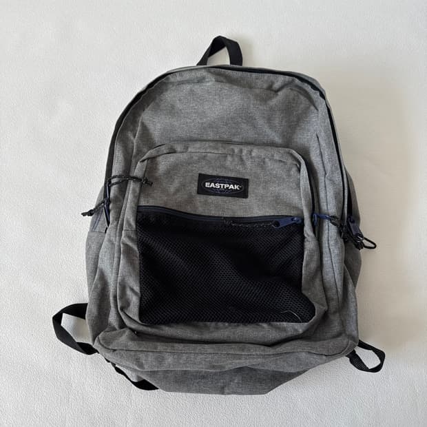 이스트팩(EASTPAK) 백팩