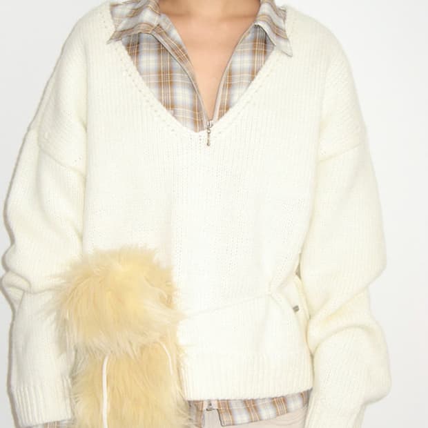 플리즈프로젝트 딥 브이넥 울니트 아이보리