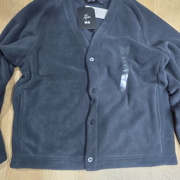 유니클로 니들스  후리스가디건 차콜m 사이즈