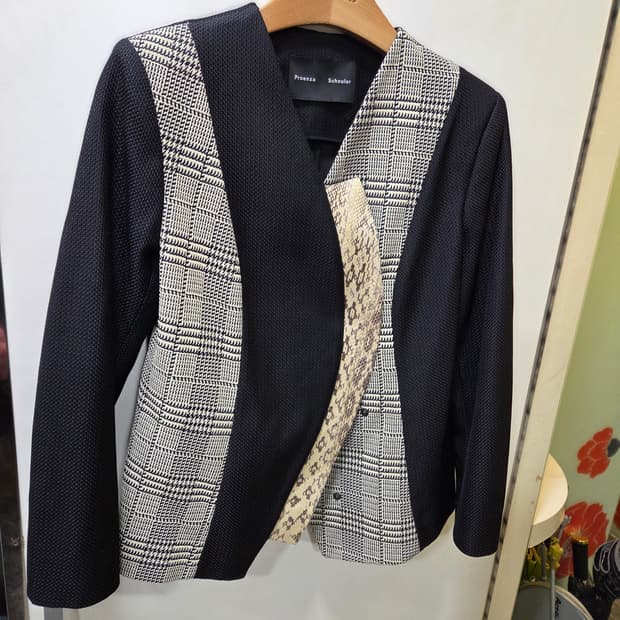 프로엔자슐러 파이톤 자켓