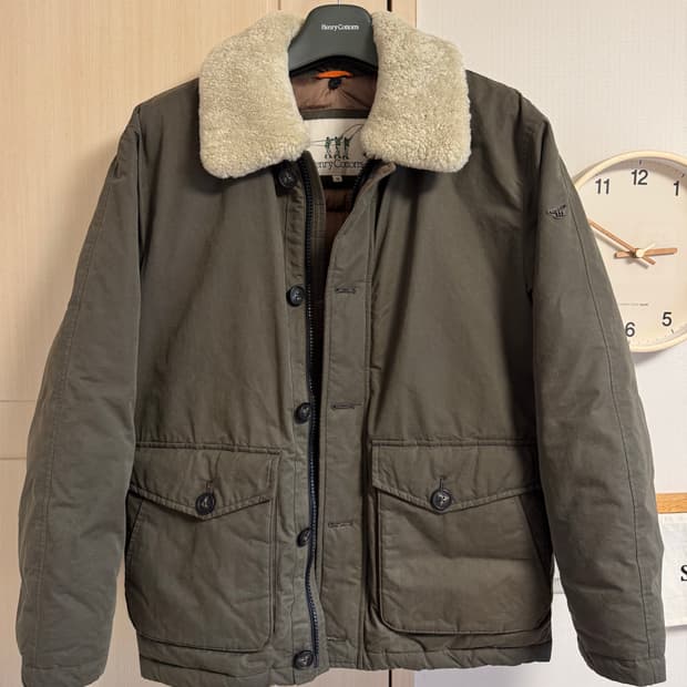 헨리코튼 스핏파이어 구스다운 패딩점퍼 (카키/100) 민트급 급처!!