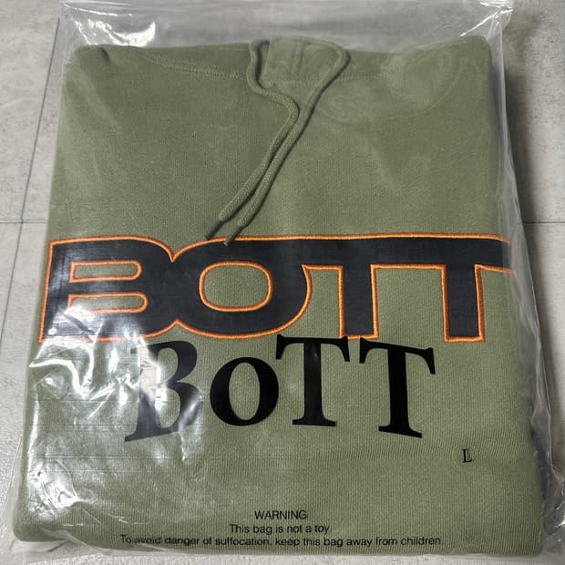 BoTT v2 후드티 카키