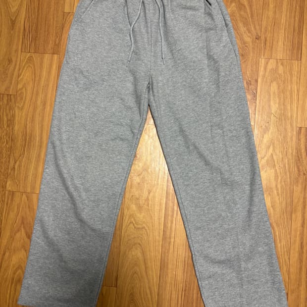 피아네르 에센셜 세미와이드 트레이닝 스웻팬츠 블랙,멜란지set M팝니다