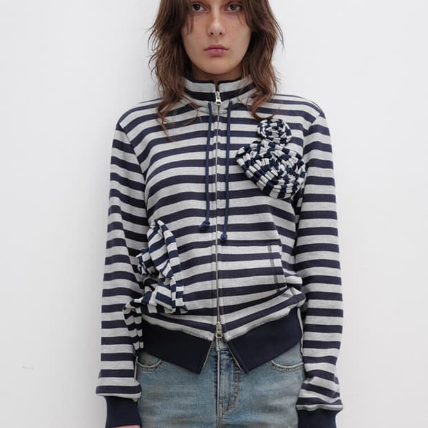 Open yy 아플리케 집업 네이비