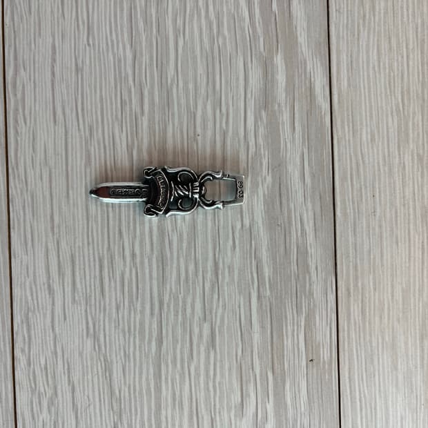 크롬하츠 대거 팬던트 / 센텀 크롬하츠 구매