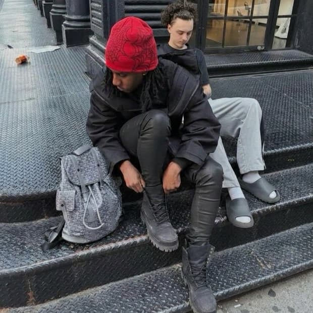 위캔더스 스파이더웹 울 비니