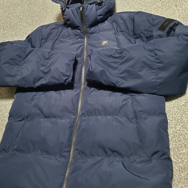 휠라 네이비 패딩 95사이즈
