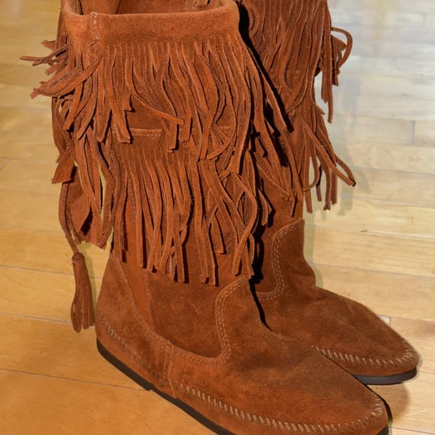 미네통카 프린지 부츠 250 (US8)