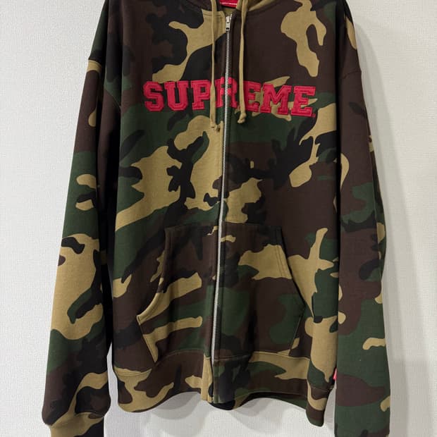 [XXL] 슈프림 25FW 아플리케 집업 후드 스웨트셔츠 우드랜드 카모