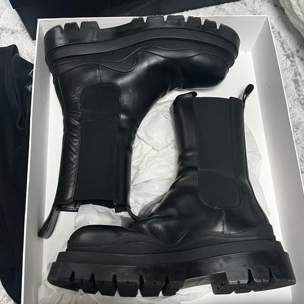 보테가베네타 타이어부츠 45사이즈