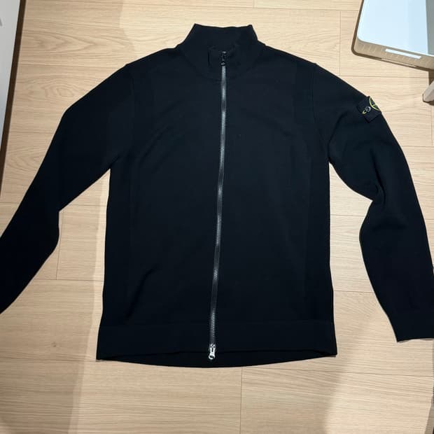 스톤아일랜드 니트 집업 블랙 L