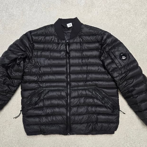 CP컴퍼니 경량패딩