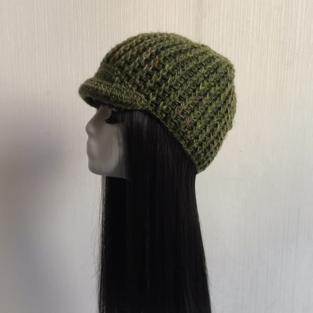 Green beanie