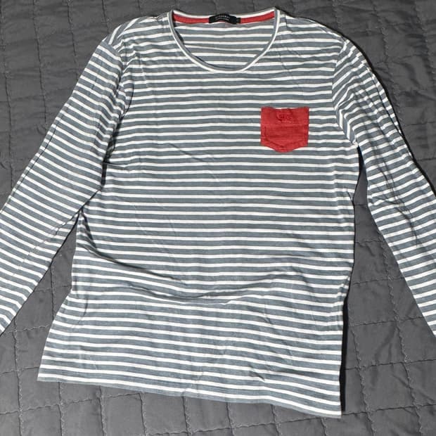 버버리 블랙라벨 스트라이프 롱슬리브