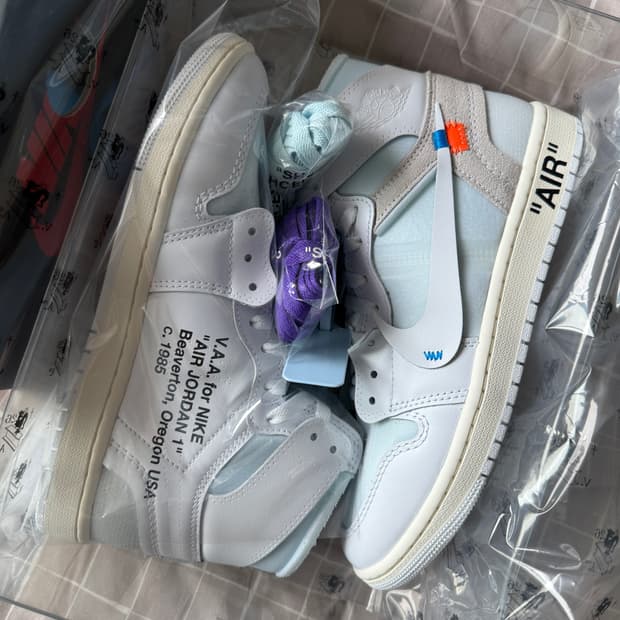 [265] 나이키 조던1 V.A.A. 알래스카 화이트