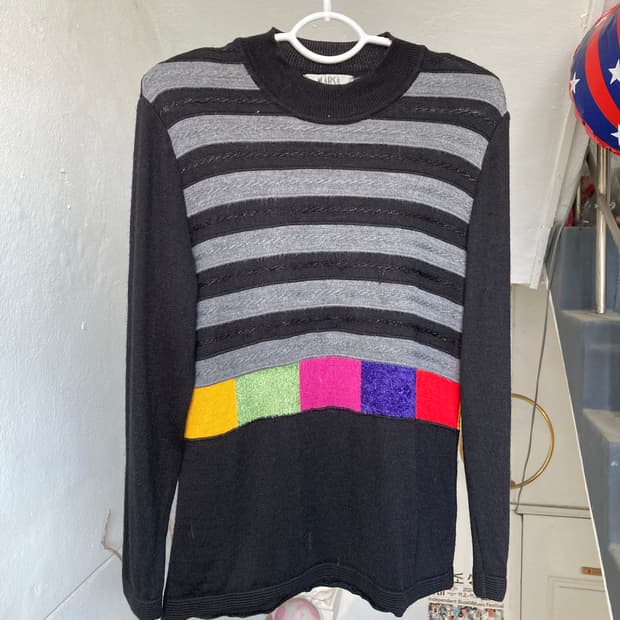 블랙 스트라이프 니트탑