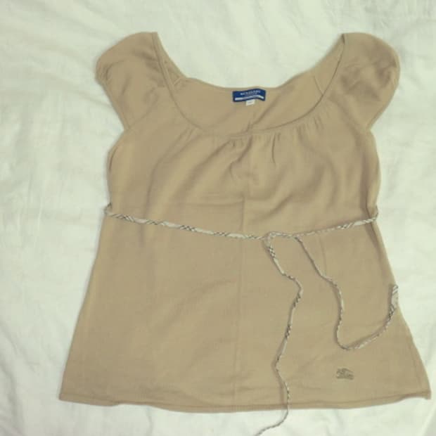 실사✨ 버버리 리본 반팔니트