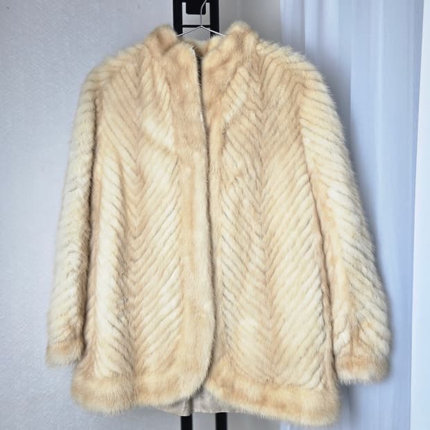 밍크코트 (크림색)