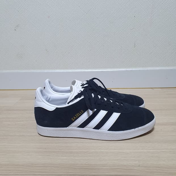 아디다스 가젤 스니커즈 260