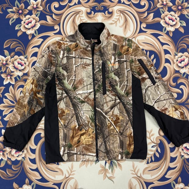 (M)HABIT 리얼트리 카모 플리스 자켓