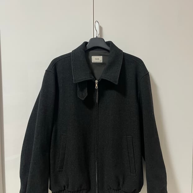 어나더오피스 볼륨 블루종 캐비어 2사이즈 팝니다