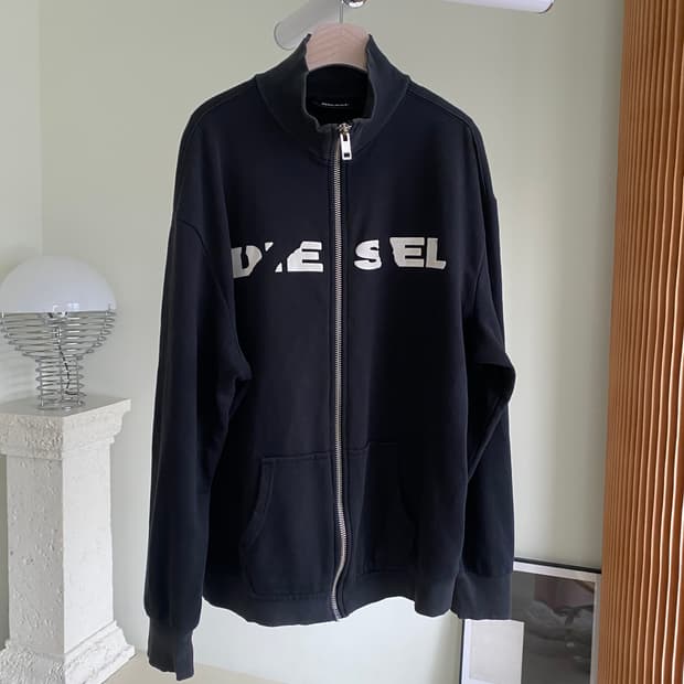 디젤 스웻 하이넥 집업