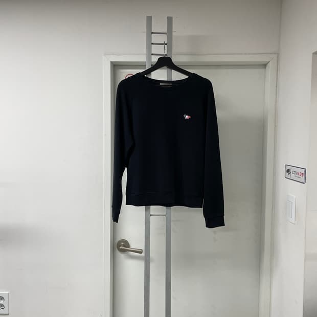 메종키츠네 블랙 맨투맨 M