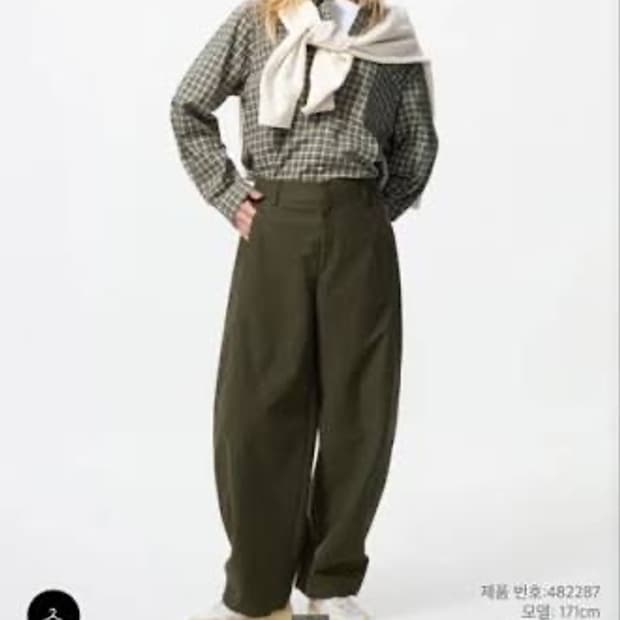 유니클로 저지배럴레그팬츠 올리브 XXL 팝니다