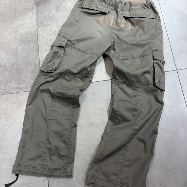 일본판 아디다스 백로고 카고팬츠