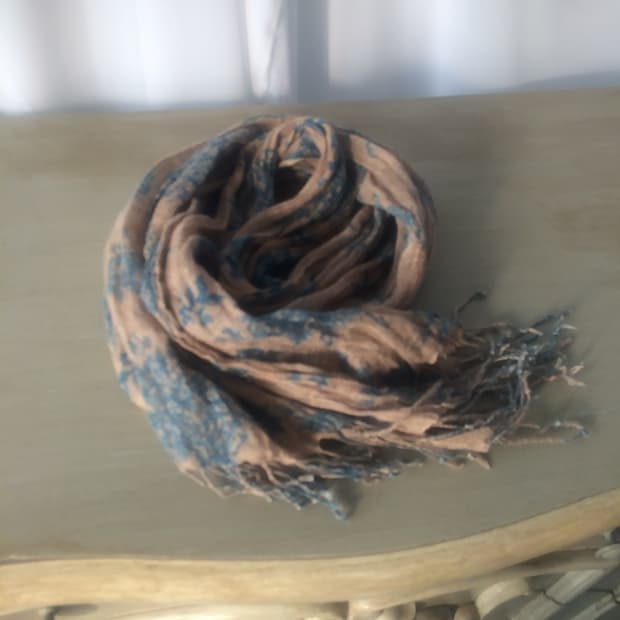 pattern point scarf