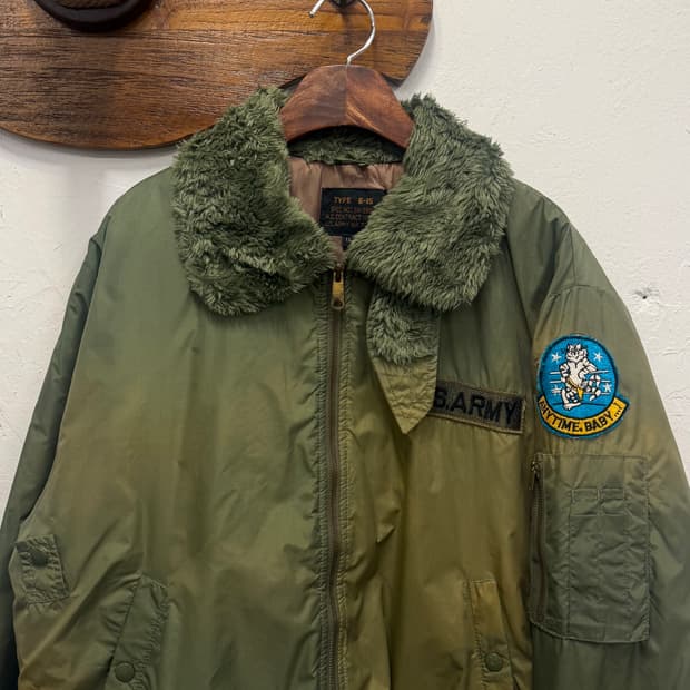 L) U.S. Army Type B-15 Flight Nylon Jack