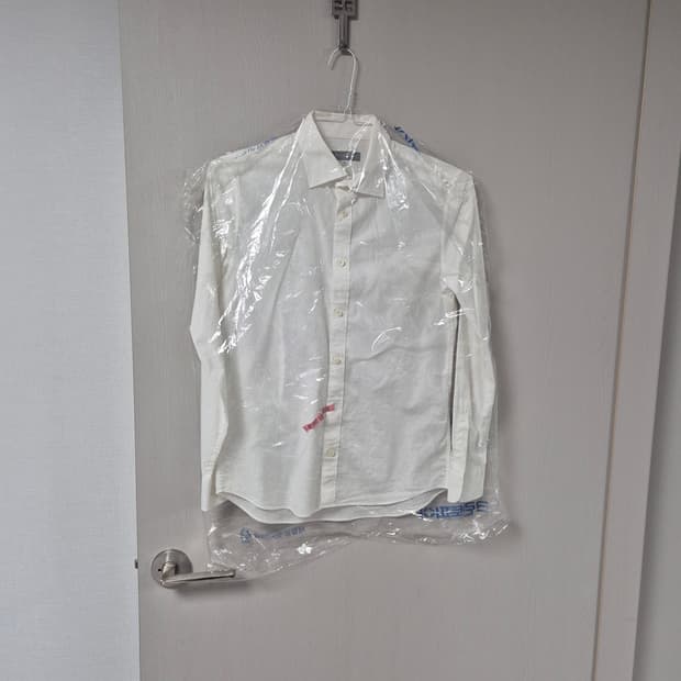 커스텀멜로우 화이트 셔츠 90에서 95