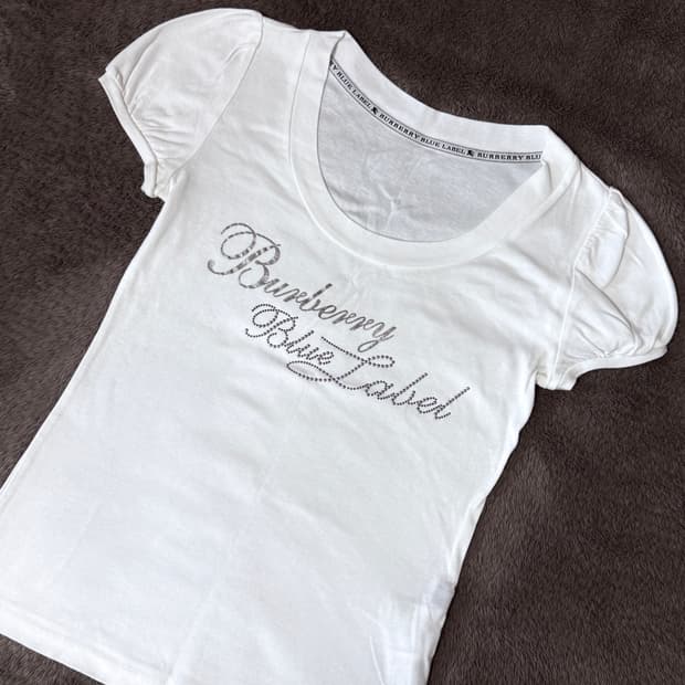 버버리 블루라벨 스터드 딱붙 티셔츠