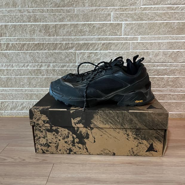 로아 하이킹 락파 블랙 EU 42